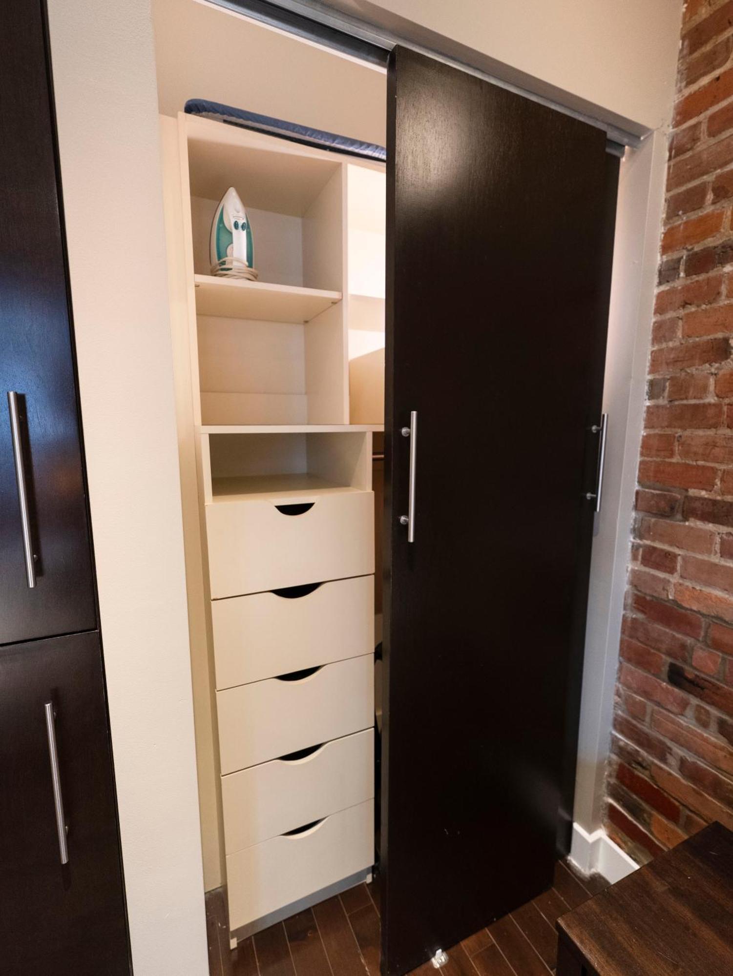 Self Check-In Boutique Hotel - Quartier Latin - Room 201 Montreal Luaran gambar